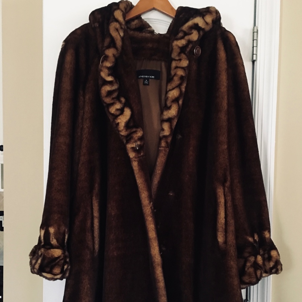Jones New York Faux Fur Coat